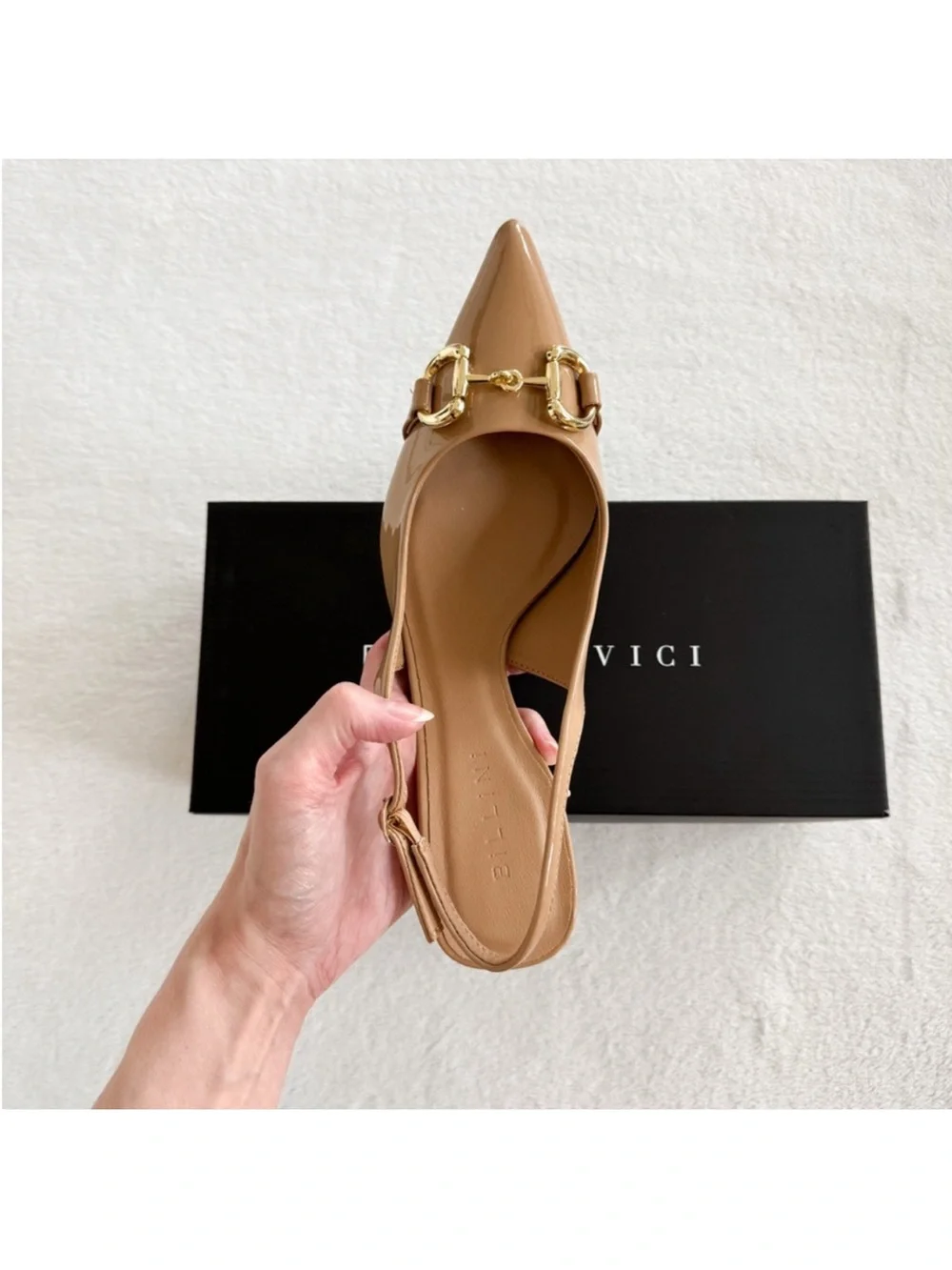 VICI Taupe Patent Slingback Heels Gold Hardware Kitten Heel Size 8, new in box